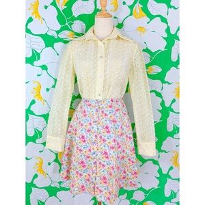 Vintage 60s 70s pale yellow Lace Button Up Blouse